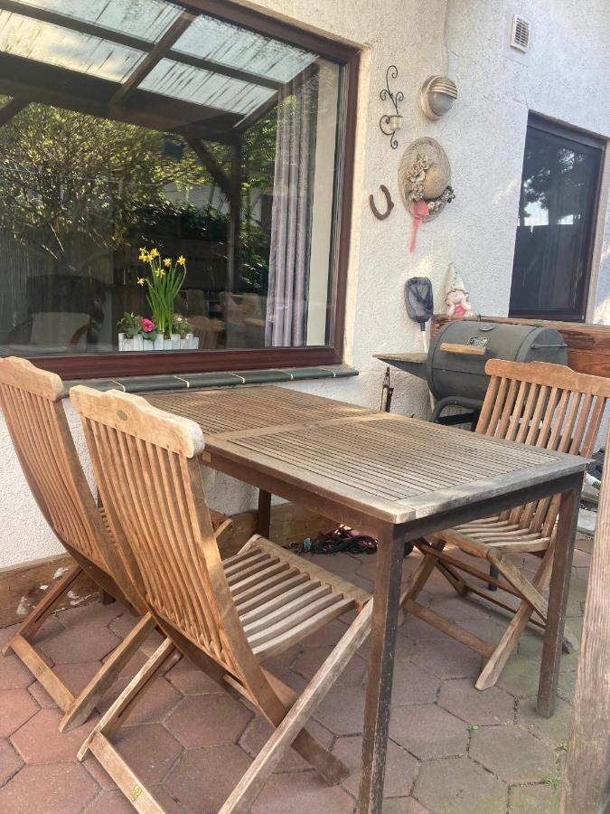 Grosse Wohnkueche, Terrasse, Schlafzimmer Am Steinhuder Meer, Wlan, Parkplatz, Fussbodenheizung, 70Qm Wunstorf Exterior foto